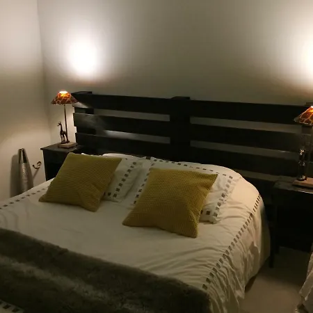 La Maison De Caroline Bed & Breakfast Marcheprime