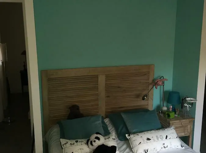 La Maison De Caroline Nocleg ze śniadaniem Marcheprime